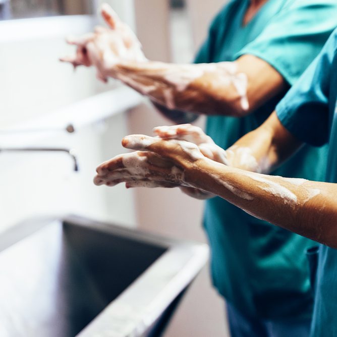 Descontaminação de ambientes hospitalares